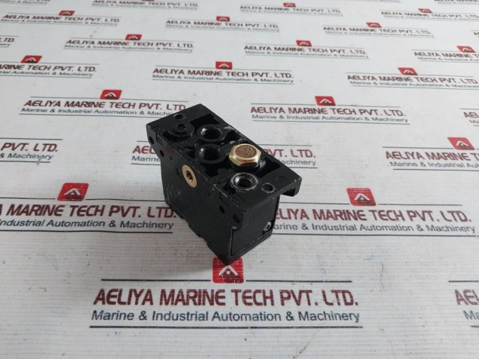 Mecman 563-201 000-1 Air Pilot Valve 563-441 000-1