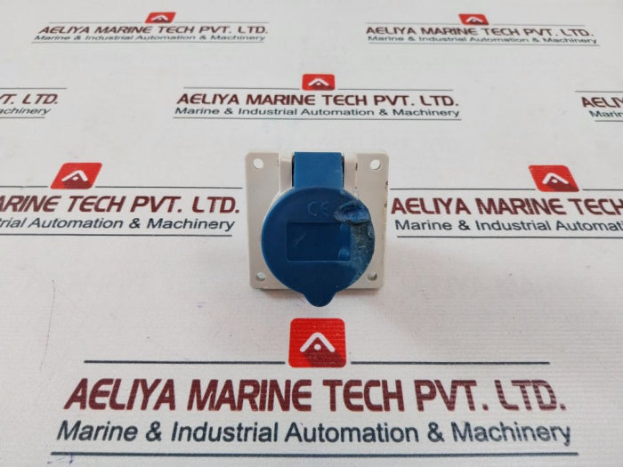 Mennekes 16A-6H 1366 Electrical Plug 200-250V