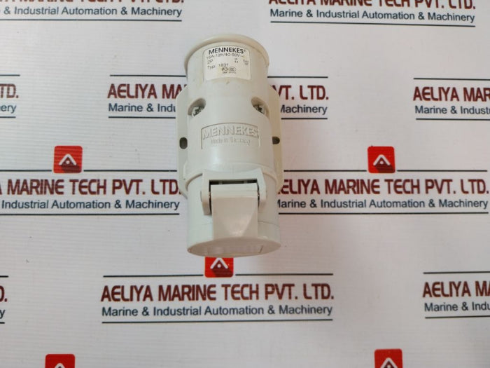 Mennekes 1831 Wall Mounted Socket 16A/12H/ 40-50V Ip44