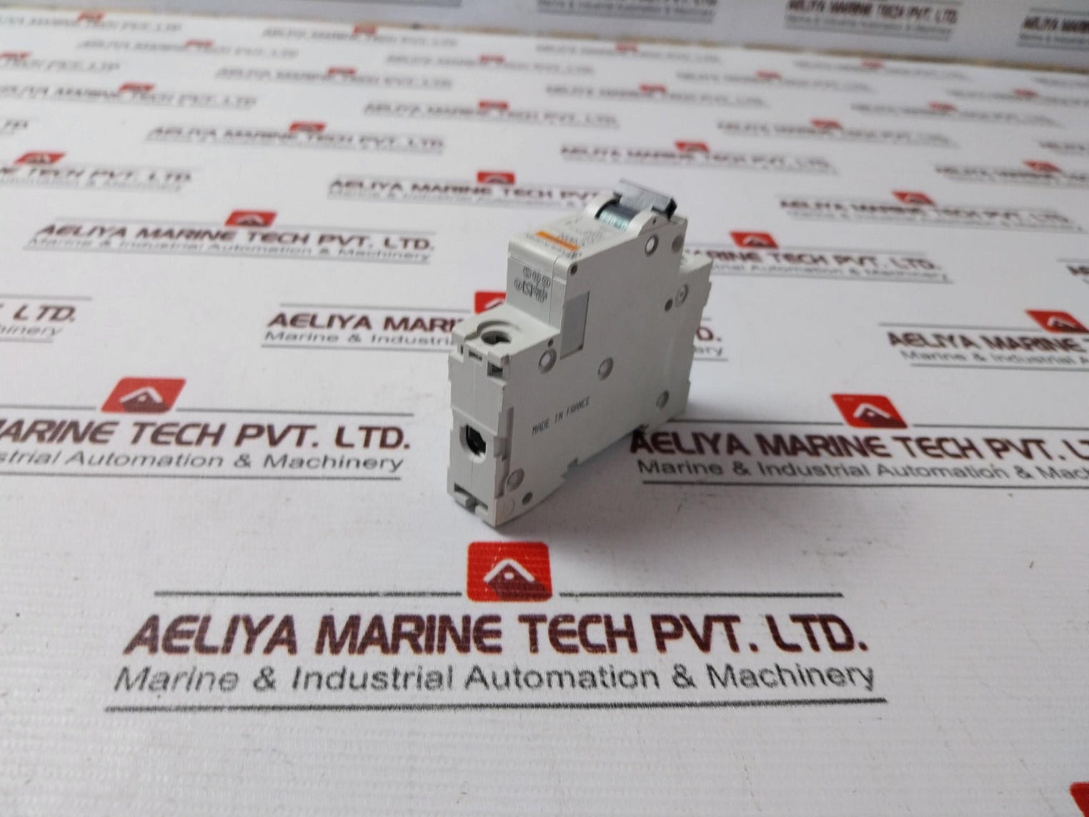 Merlin Gerin 24956 Circuit Breaker 230/400V