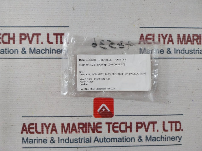Merlin Gerin 48536 Acb Auxiliary Pushbutton Padlocking Kit