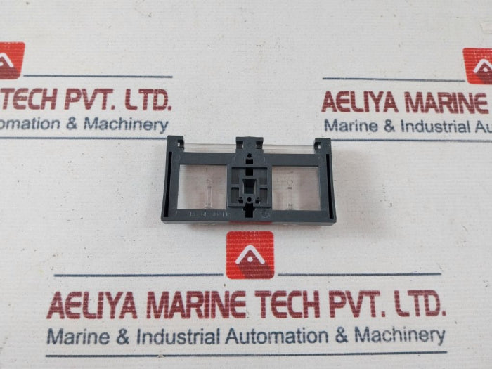 Merlin Gerin 48536 Acb Auxiliary Pushbutton Padlocking Kit