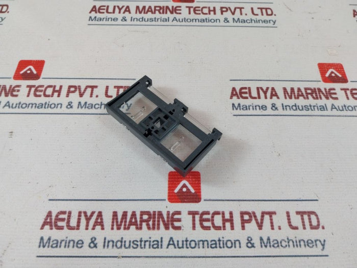 Merlin Gerin 48536 Acb Auxiliary Pushbutton Padlocking Kit