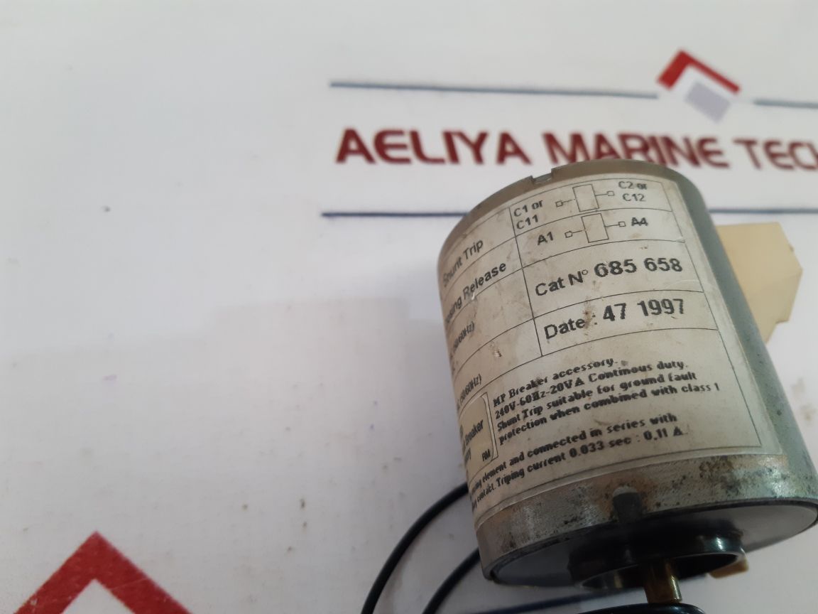 MERLIN GERIN 685 658 MX-A Shunt Trip XF-E Close Release Circuit Breaker 200/250V