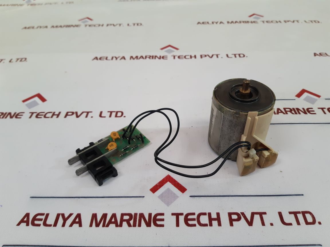 MERLIN GERIN 685 658 MX-A Shunt Trip XF-E Close Release Circuit Breaker 200/250V