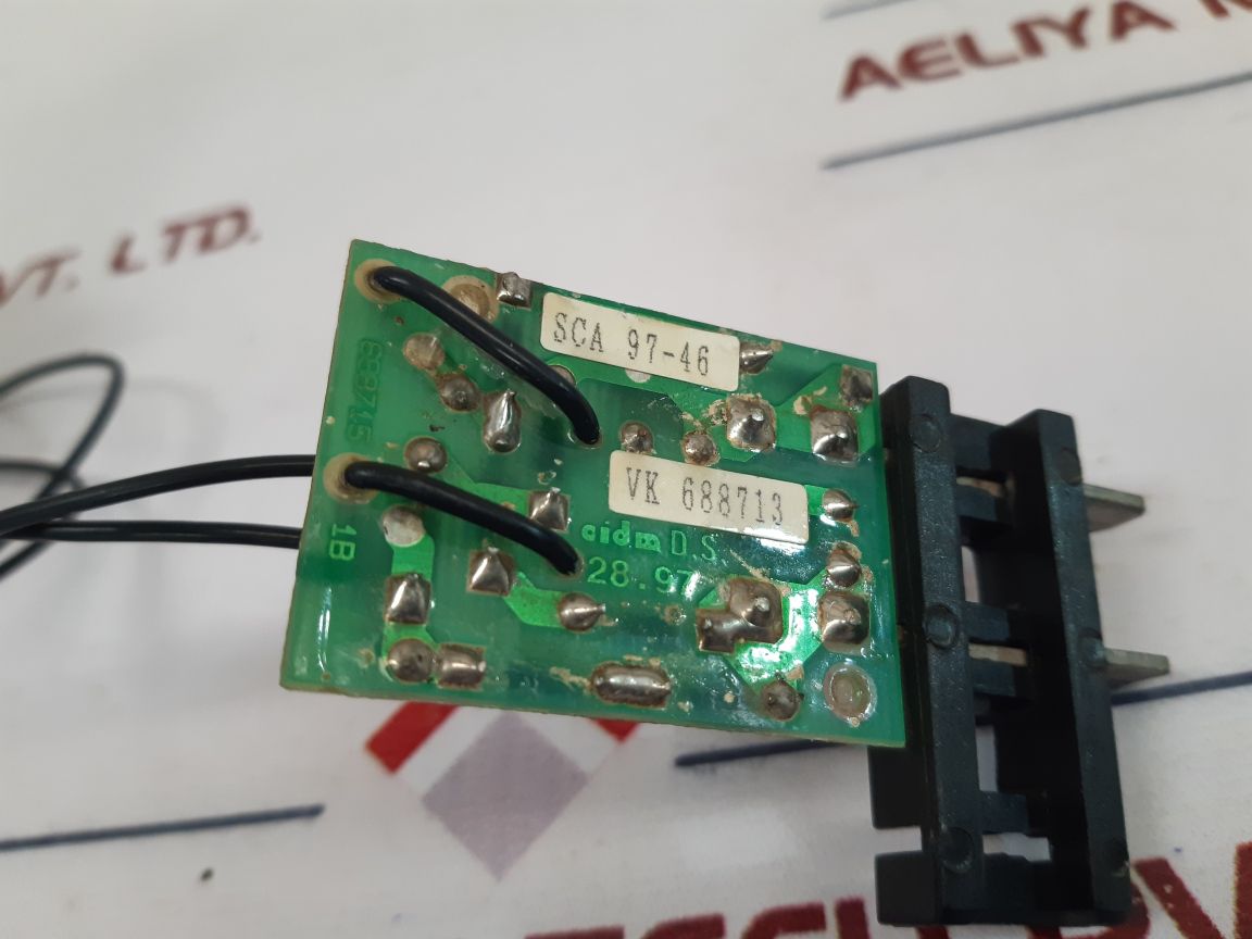 MERLIN GERIN 685 658 MX-A Shunt Trip XF-E Close Release Circuit Breaker 200/250V