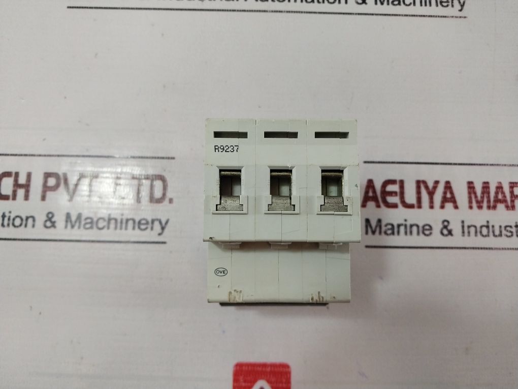 Merlin Gerin C32H Thermal Circuit Breaker 32A