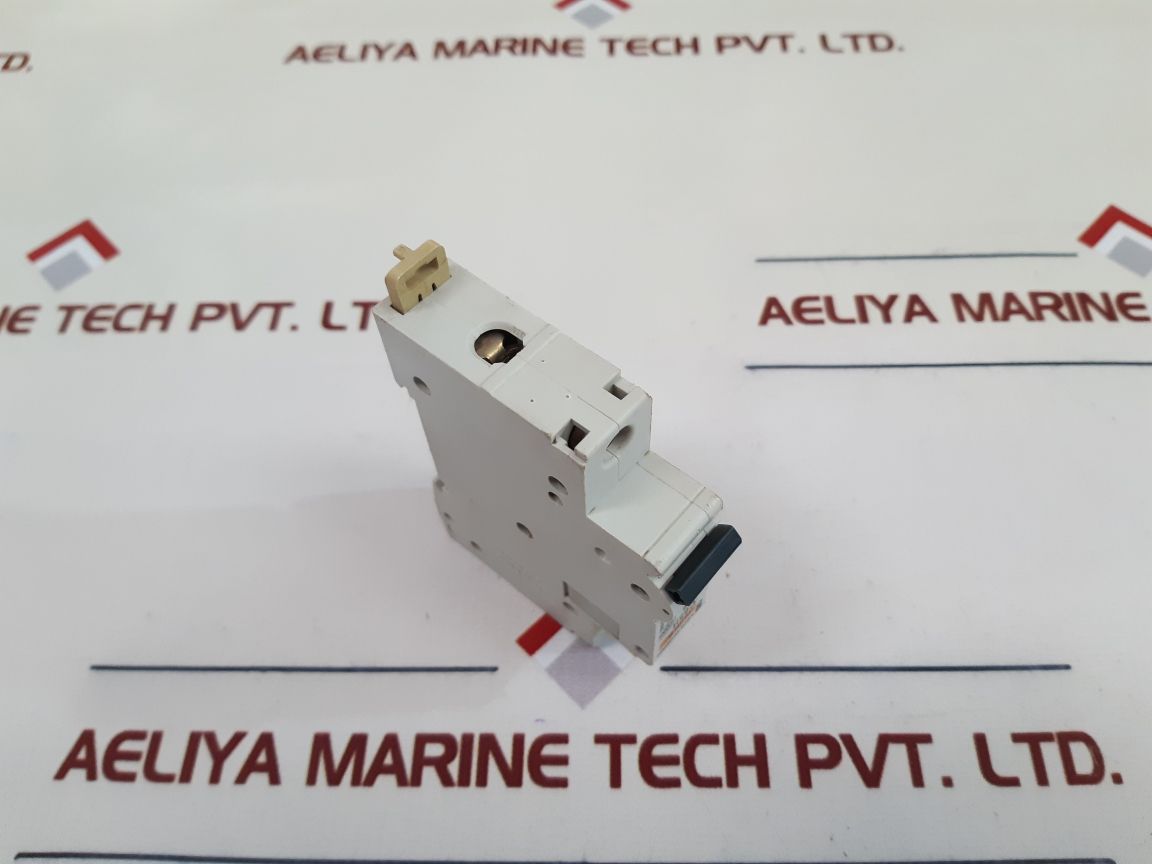 Merlin Gerin Multi 9 C65H Circuit Breaker