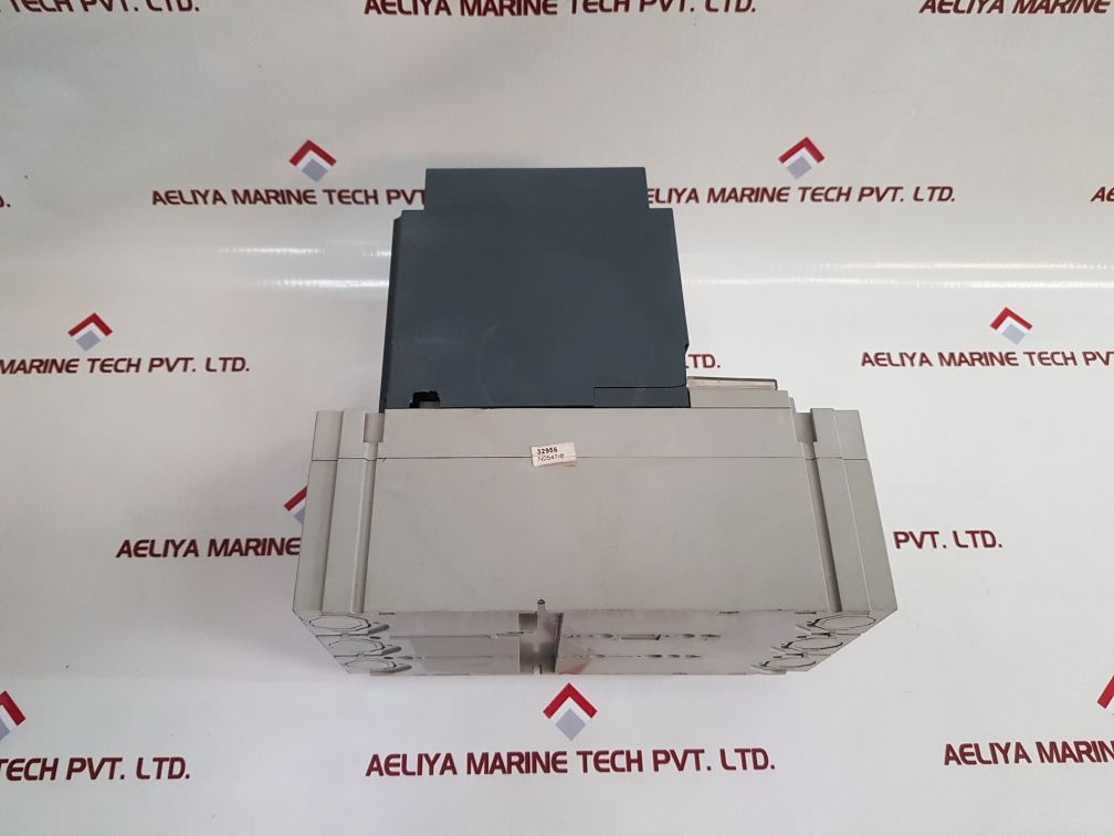 Merlin Gerin Ns630 Na Compact Circuit Breaker