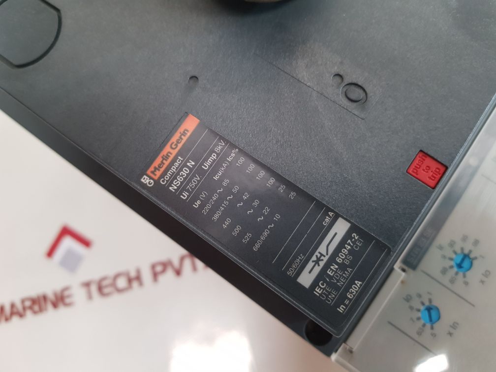 Merlin Gerin Ns630N Circuit Breaker 750V 630A