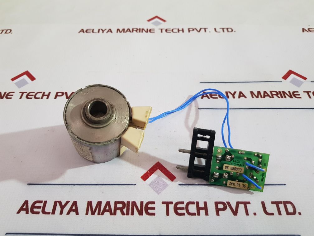 Merlin gerin 685 661 xf-e circuit breaker closing release