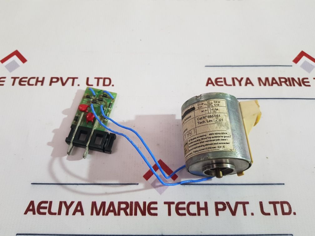 Merlin gerin 685 661 xf-e circuit breaker closing release