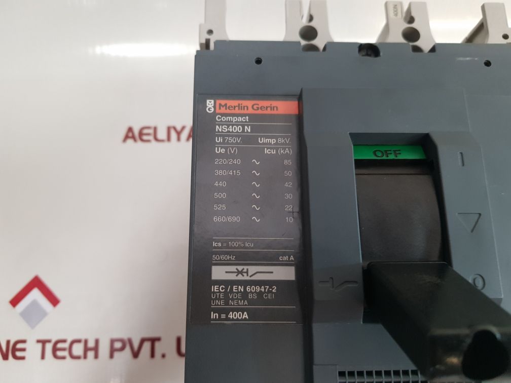 Merlin Gerin/Schneider Ns400N Circuit Breaker