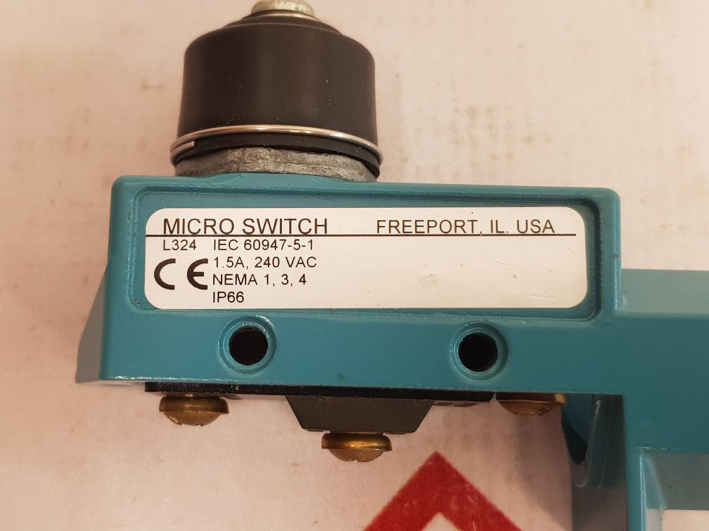 Micro Switch Bze6-2Rn Limit Switch - Aeliya Marine Tech