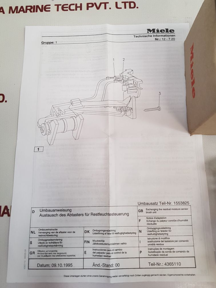 Miele 05695030 Contact Brushes Charcoal Holder 436136