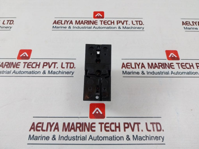 Mitsubishi Electric Nf30-cs No-fuse Breaker 3 Amp Ac 220V