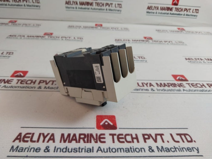 Mitsubishi Electric NF63-SVF No-Fuse Breaker 3 Pole 5A CAT A AC200V 50/60Hz