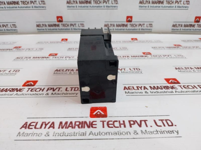 Mitsubishi Electric Y-1 Trip Check Device Ac100-120V-ac200-240V(50/60Hz)