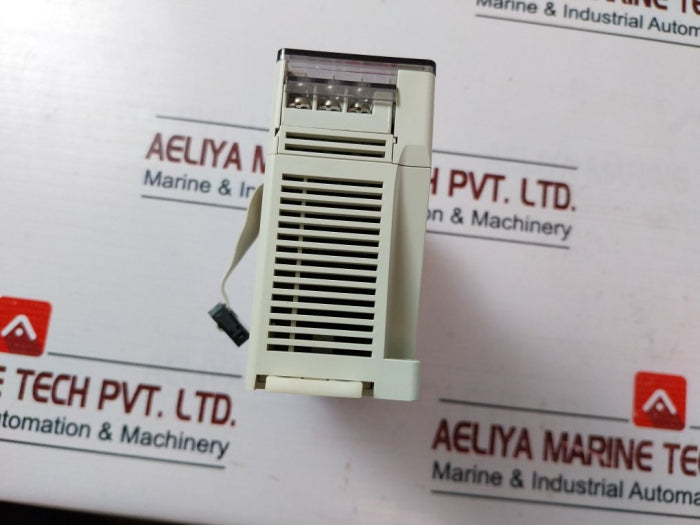 Mitsubishi Fx-8eyr-es Programmable Controller 30vdc/250vac