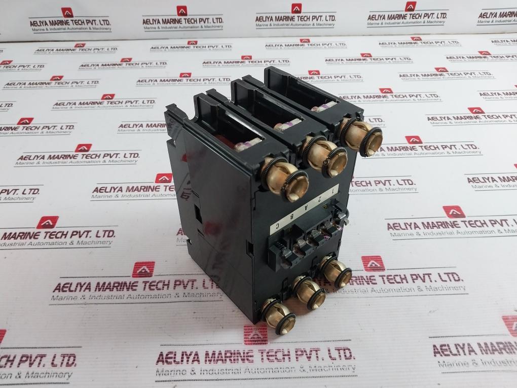 Mitsubishi Nf225-sh 3 Pole No-fuse Circuit Breaker 200 A 380-450V 50/60Hz