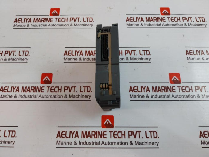 Mitsubishi Qx10 I/O Module Plc For Use With Melsec Q Series 100-120Vac 7-10Ma