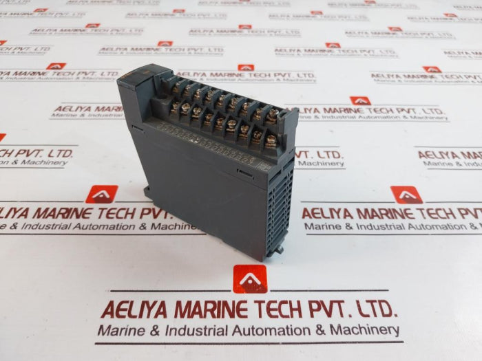 Mitsubishi Qx10 I/O Module Plc For Use With Melsec Q Series 100-120Vac 7-10Ma