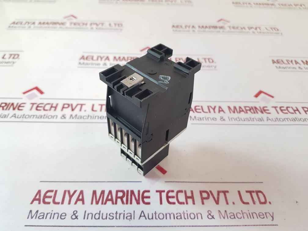 Moeller Dil-a-xhi04 Contactor Auxiliary Contact 6000V 24 Vdc