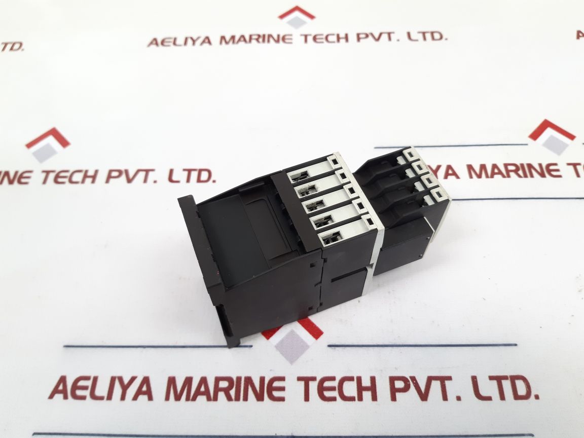 Moeller Dil M32-xhi22 Contactor With Auxiliary Block Dil Mp20, Dil M12-xspr 240