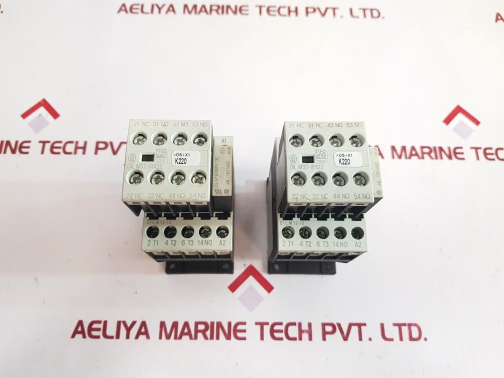 Moeller Dil M32-xhi22 Contactor With Dil M 12-10 Auxiliary Contact