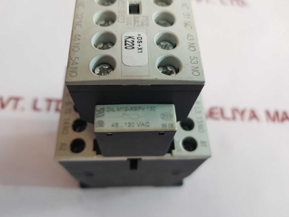 Moeller Dil M32-xhi22 Contactor With Dil M 12-10 Auxiliary Contact