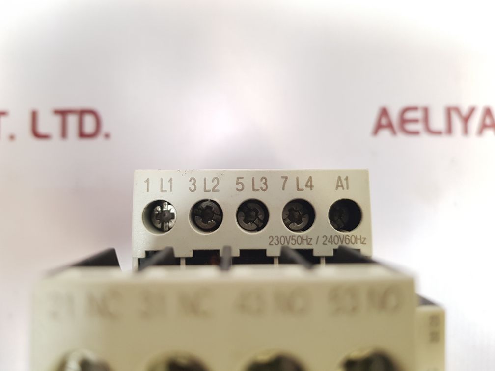 Moeller Dil M32-xhi22 Contactor With Dil Mp20 Block 