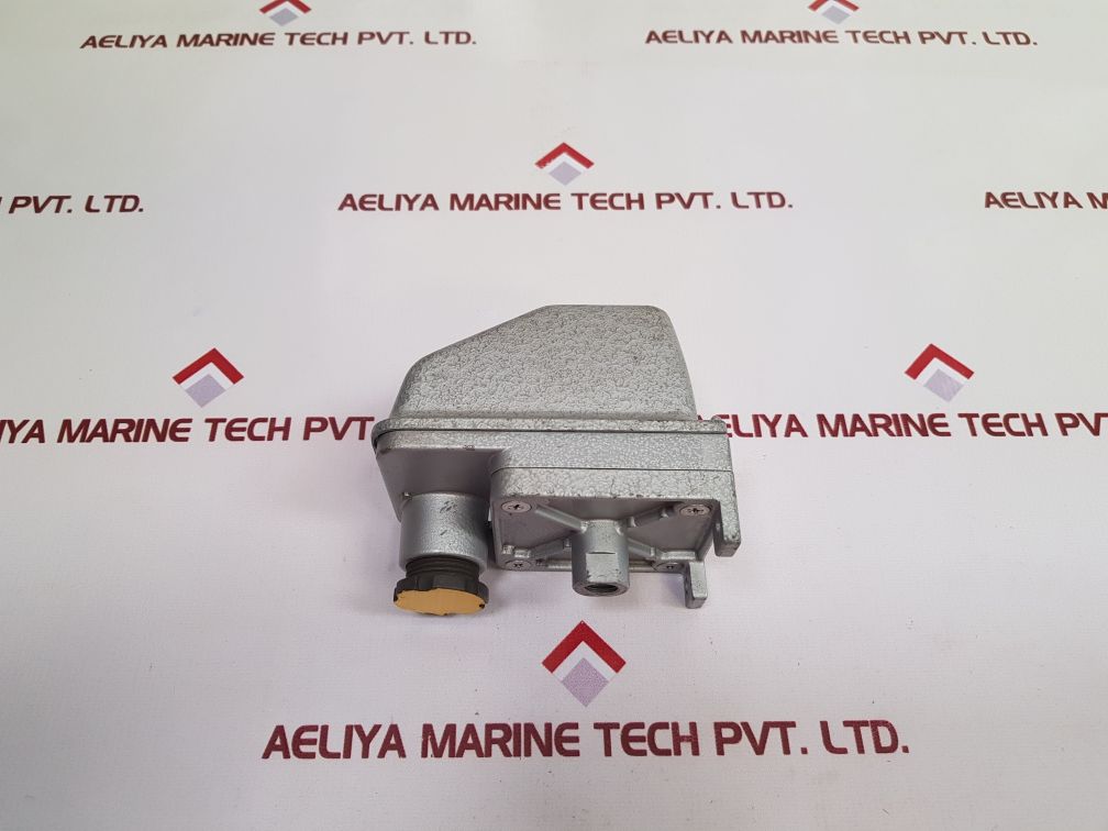 Nagano Keiki Cr 10 Pressure Switch 0.2~1 Kgf/Cm2