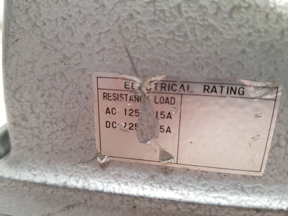 Nagano Keiki Cr 10 Pressure Switch 0.2~1 Kgf/Cm2