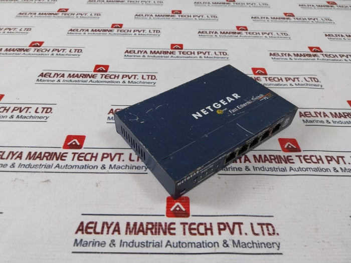 Netgear Fs105 5 Port 10/100 Mbps Fast Ethernet Switch 7.5Dc