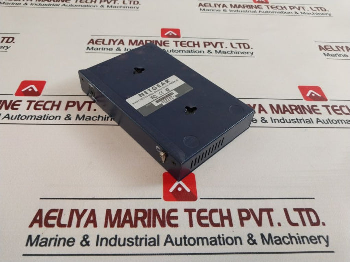 Netgear Fs108 Fast Ethernet Switch 8 Port Auto 10/100 Mbps Desktop Switching