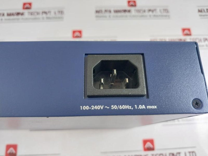 Netgear Gs724T V4 24-port Gigabit Ethernet Smart Switch With 2 Sfp Port