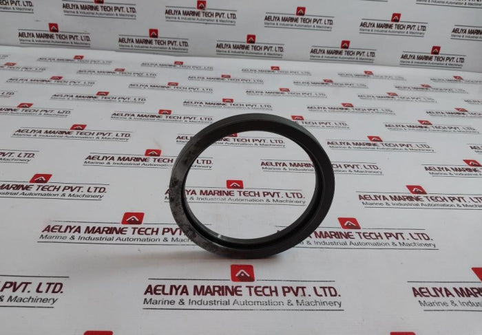 Nov 116241 Wiper Holder Seal Hldr 4-1/4 Shaft