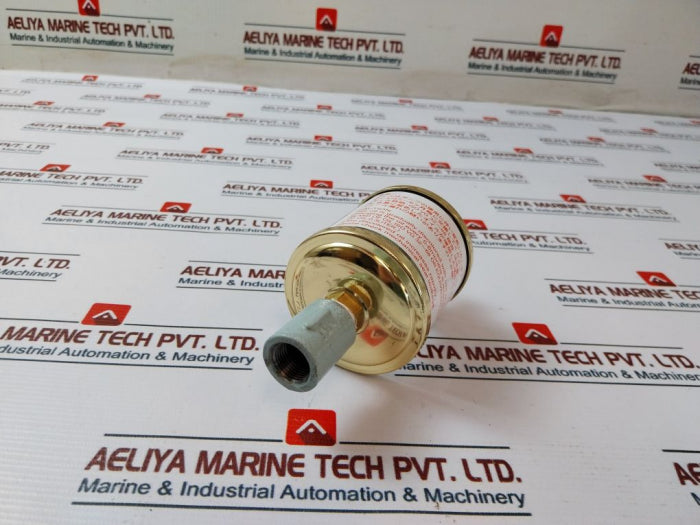 Oiler Feed Needle Thread Valve Oil Cup Sight