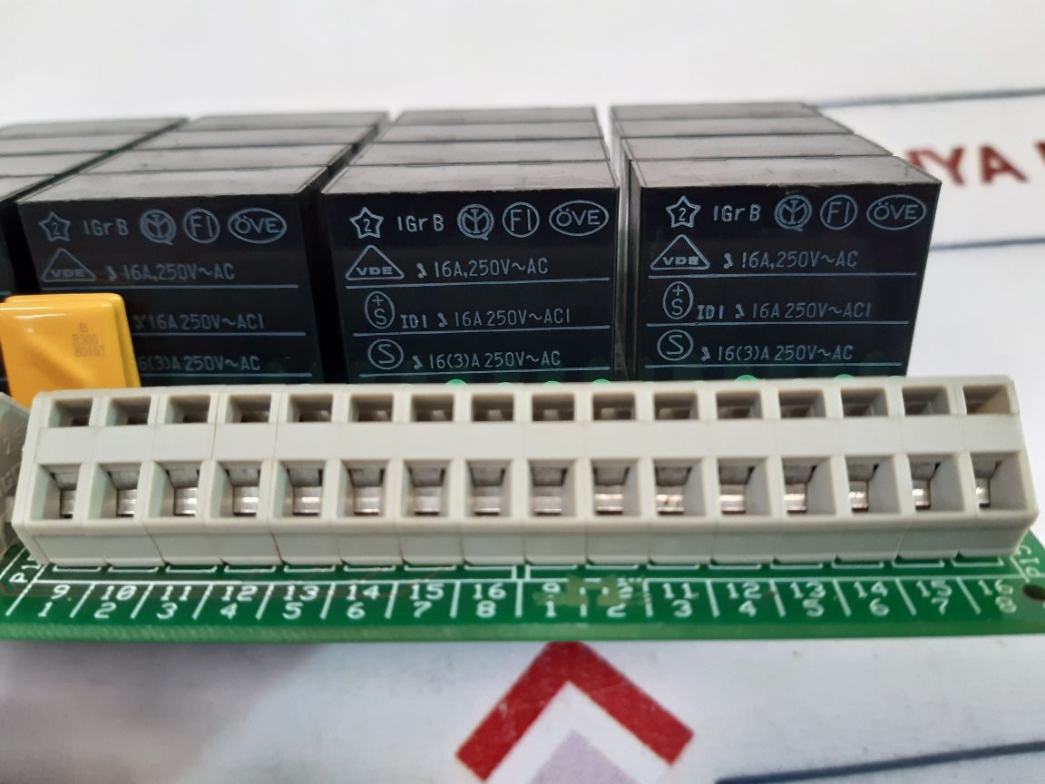 Omicron relay16 rev. 1.00 pc board