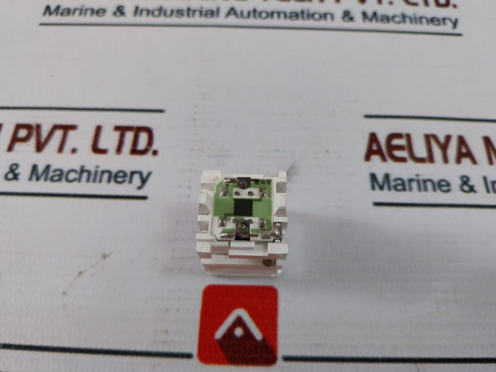 Omron A3Pa-703 Lighted Pushbutton Switch 5A 125-250Vac