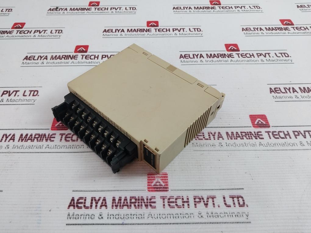 Omron C200H-0D211 Output Unit 0.3A/Point