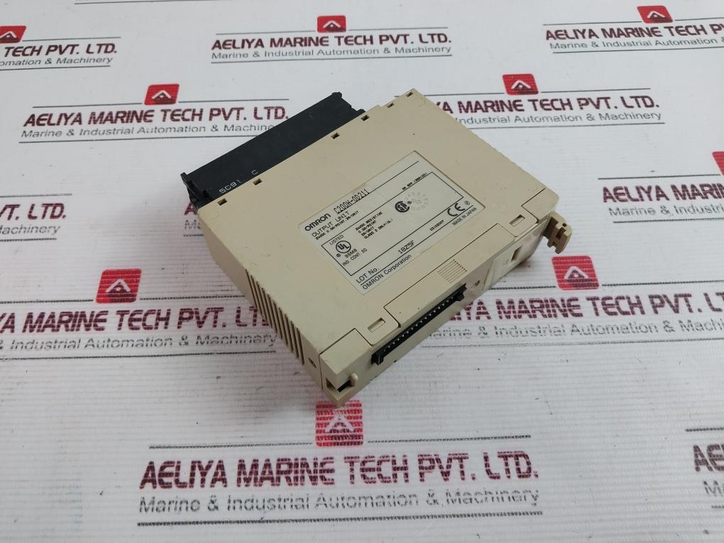 Omron C200H-0D211 Output Unit 0.3A/Point
