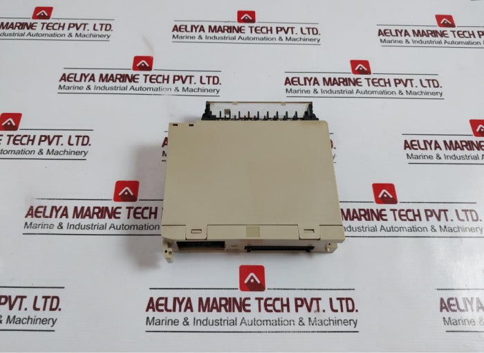 Omron C200H-id212 Input Module 250V Ac , 00301010B , 24Vdc 7Ma