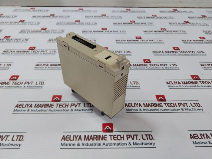 Omron C200H-oc225 Output Unit 1440Va, 250Vac/24Vdc, 2A/Point, 8A/Unit