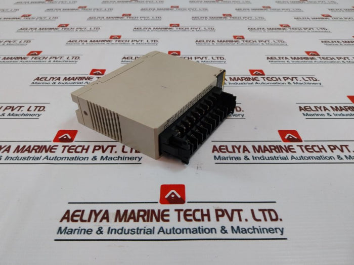 Omron C200H-od212 Output Module Od212 Ch,0.3A/Point 4.8A/Unit 24Vdc