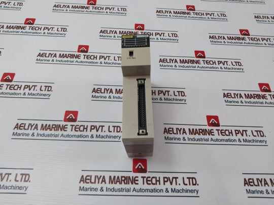 Omron C200H-od218 Output Unit 05302003 24Vdc