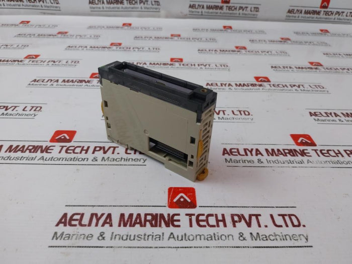 Omron Cj1W-ic101 Expansion Input Output Control Unit