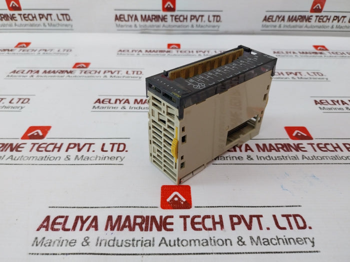 Omron Cj1W-oc201 Digital Output Unit 250V Ac