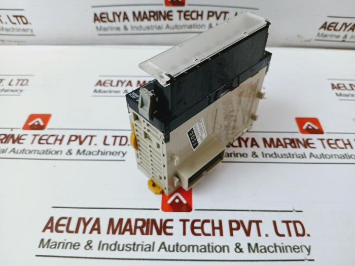 Omron Cj1W-oc211 Digital Output Unit 240V Ac