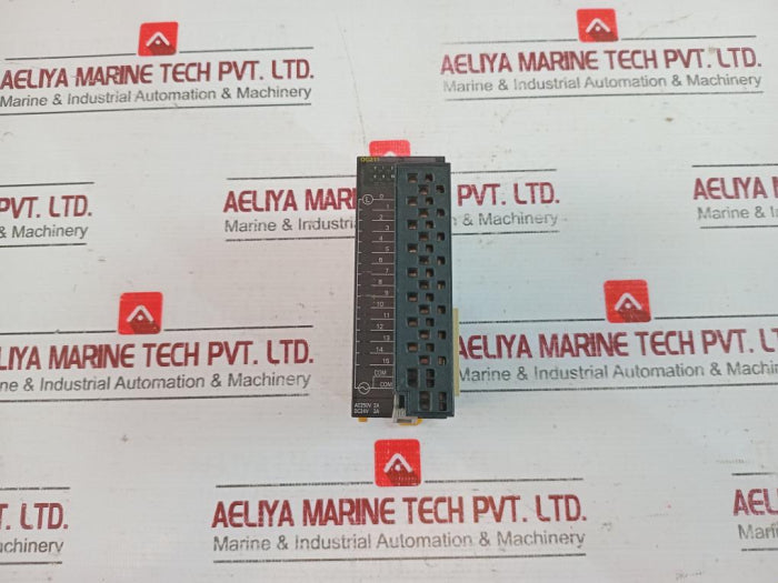 Omron Cj1W-oc211 Digital Output Unit, 250Vac / 24Vdc